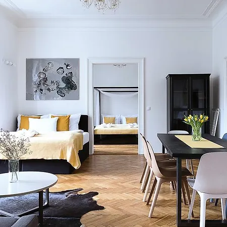 3br Luxury Central On Glamorous Parizska Street
